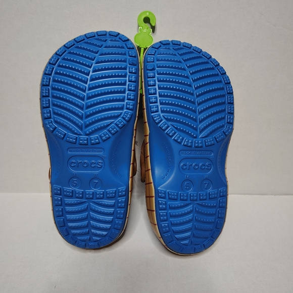 Crocs Sheriff Woody Toy Story Classic Clog Mens Size 5 Women's Size 7 New Unisex - Picture 8 of 8